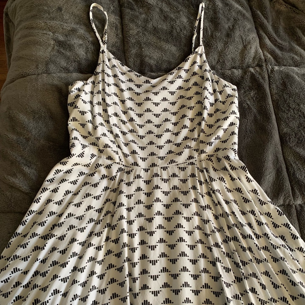 Black and white Old Navy dress